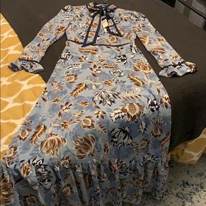 BCBG Maxazria NWT MAXI Dress Floral